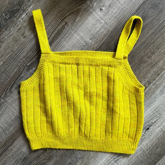 Wild Fable Cropped Mini Top in Lime - Picture 3 of 5